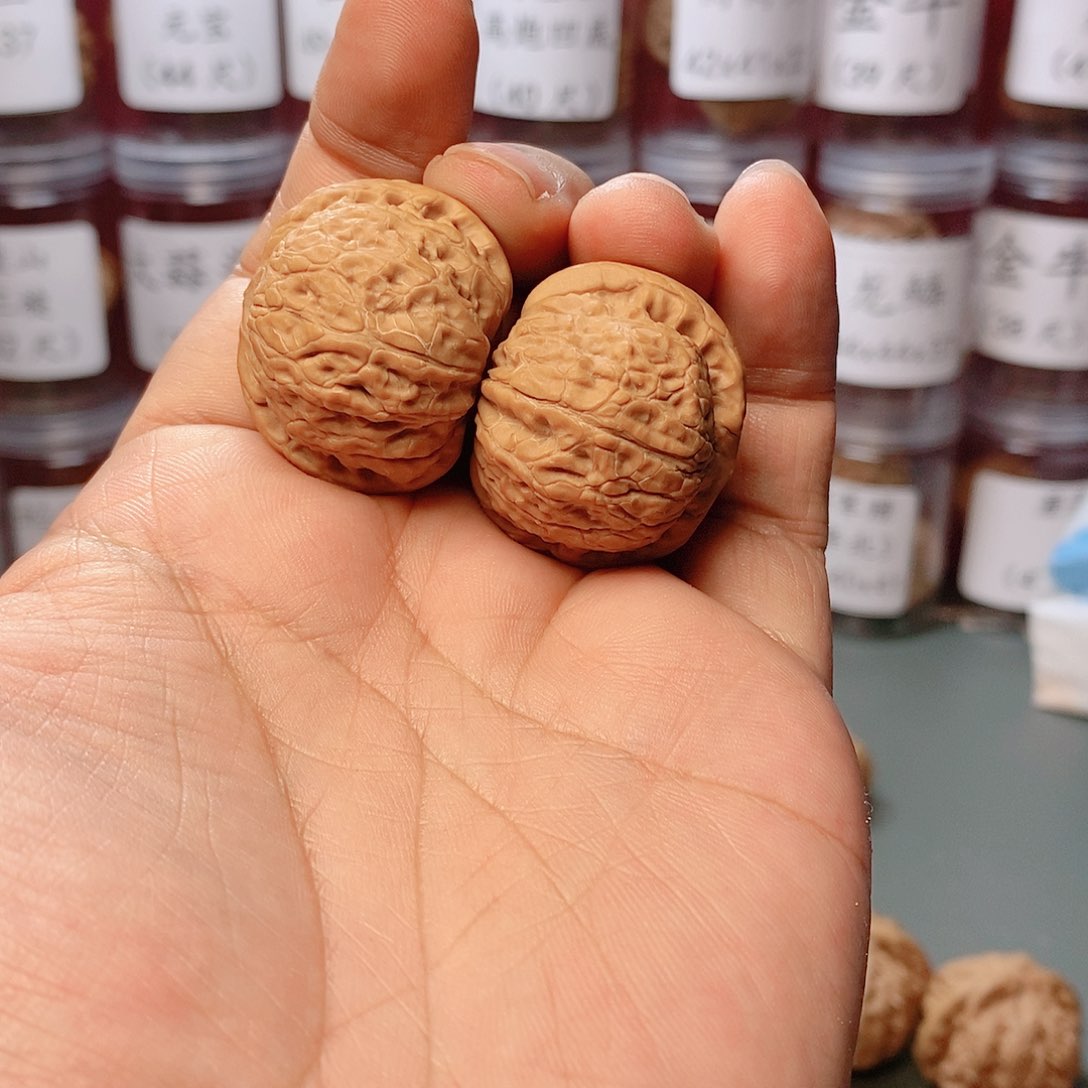 34尺寸全品乾隆磨文玩核桃