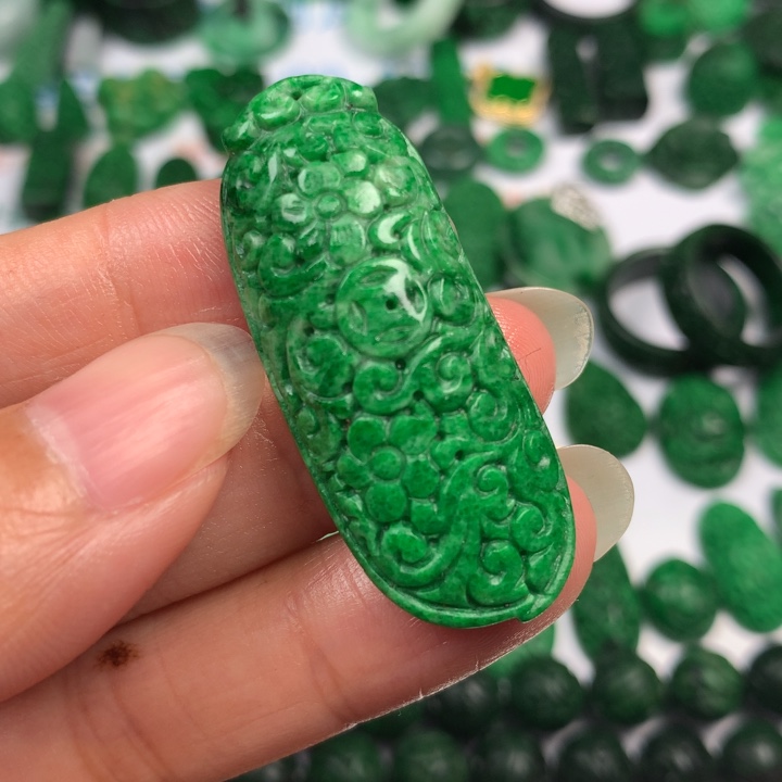 定制翡翠未镶嵌翡翠