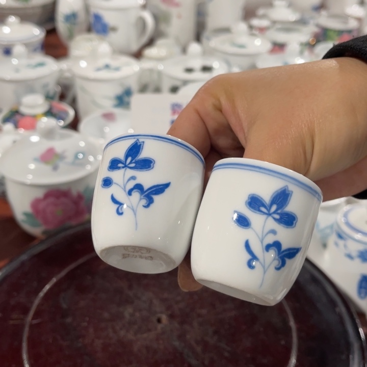 醴陵高温瓷釉下50毫升俩个