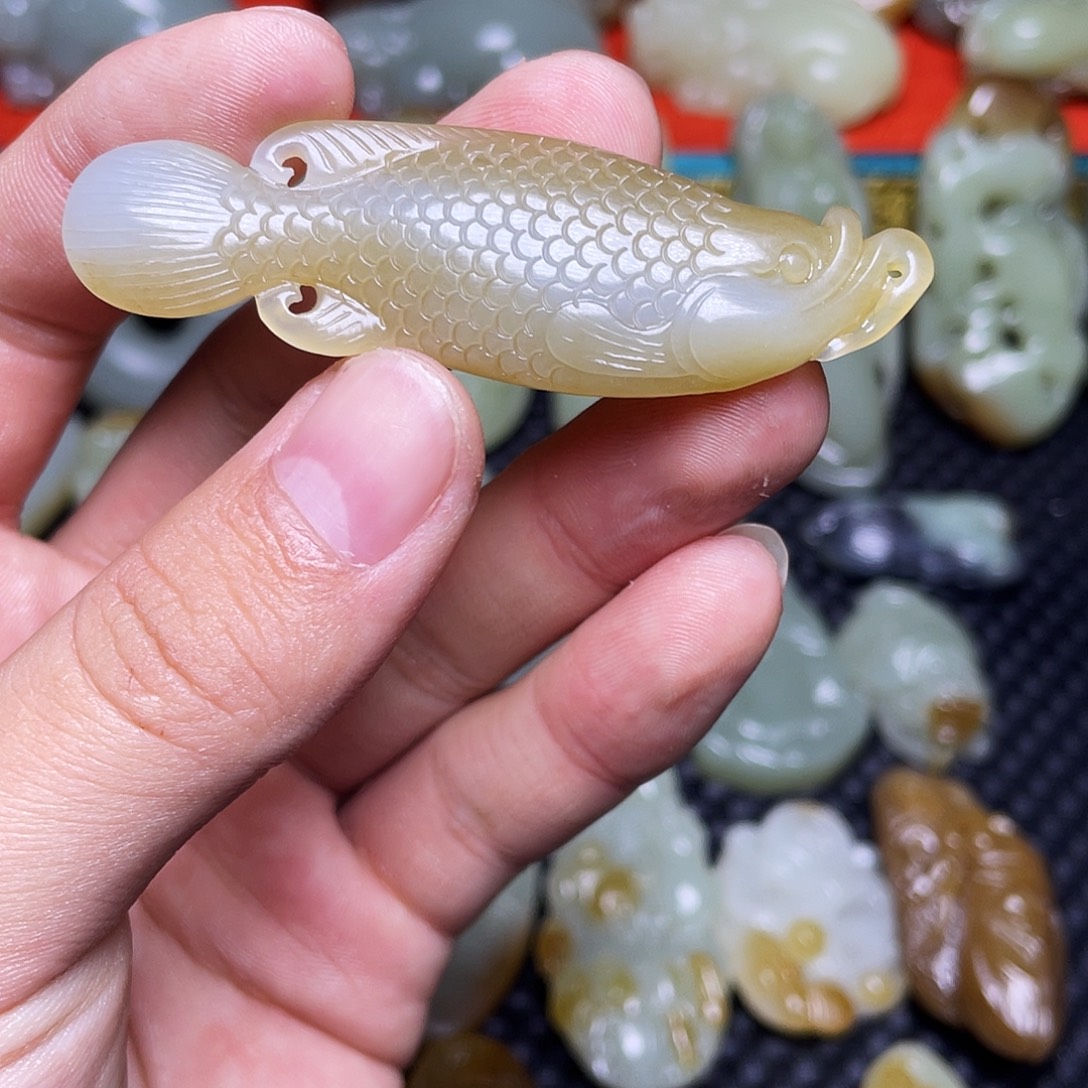 棍***和田玉未镶嵌颈饰