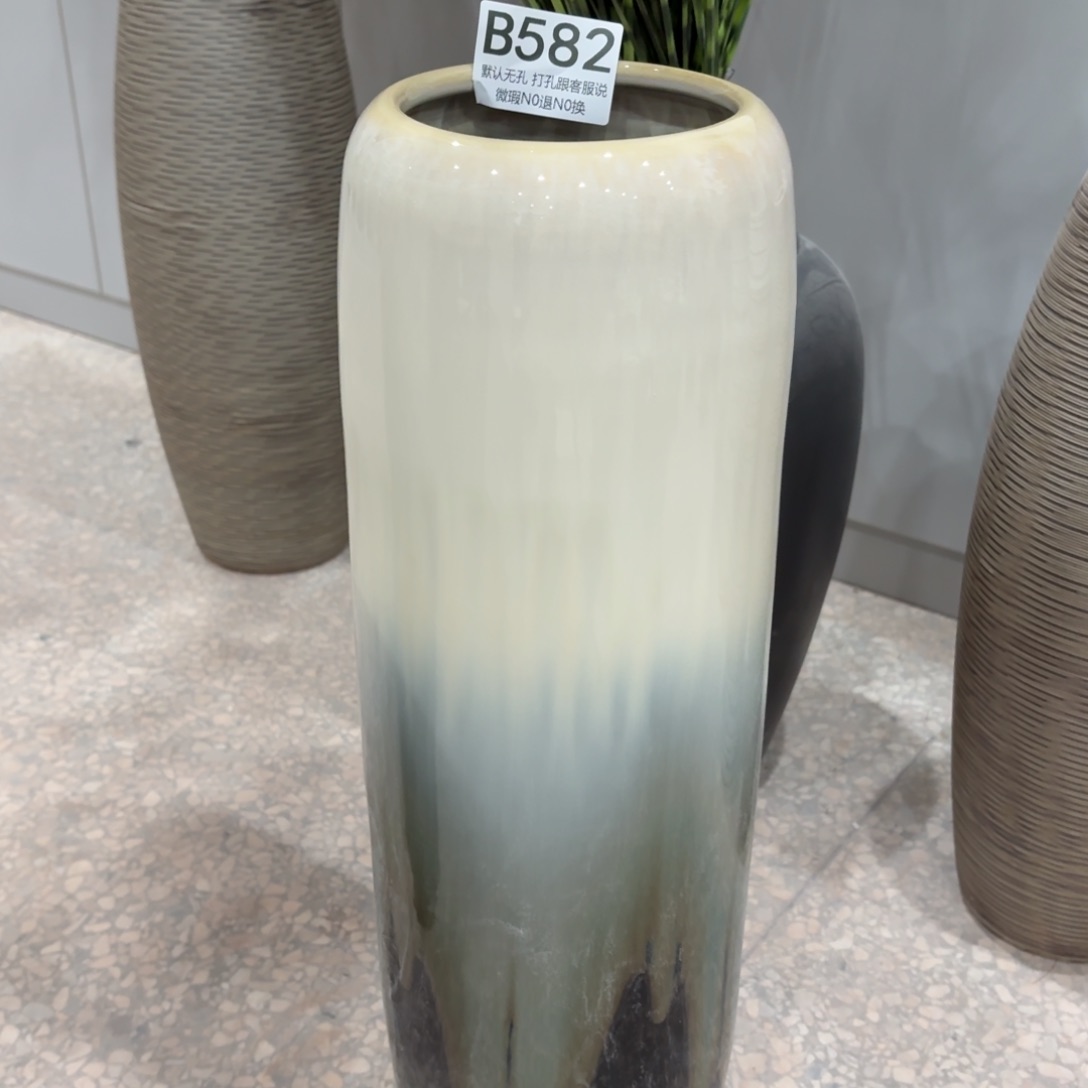 摆件582 景德镇陶瓷花瓶高57口12