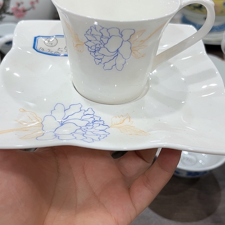 釉下五彩瓷的制作工艺