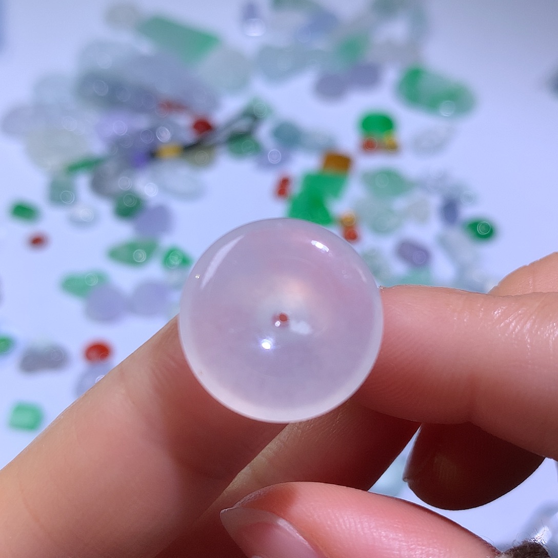 翡翠颈饰未镶嵌扣