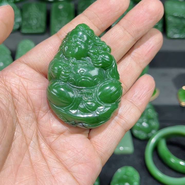 和田玉（碧玉）颈饰未镶嵌笑***、