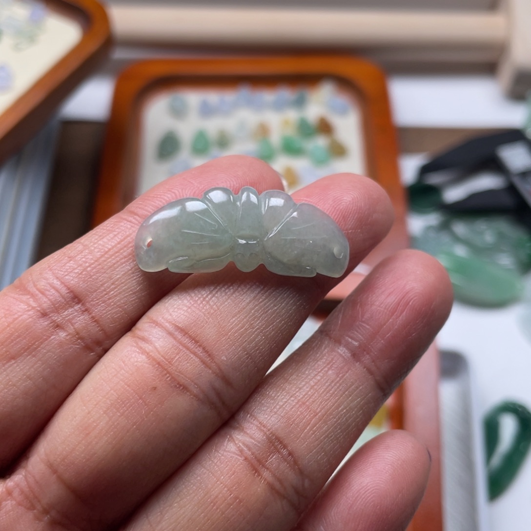 翡翠颈饰未镶嵌67867888