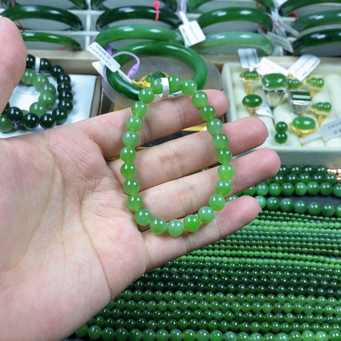 和田玉（碧玉）手串未镶嵌卡8