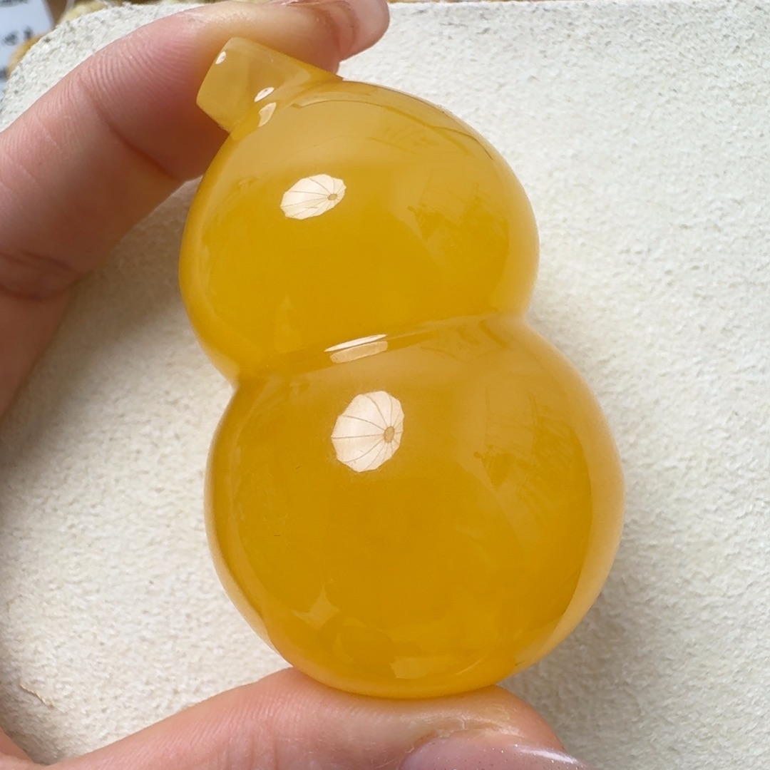 蜜蜡吊坠(不含链)未镶嵌