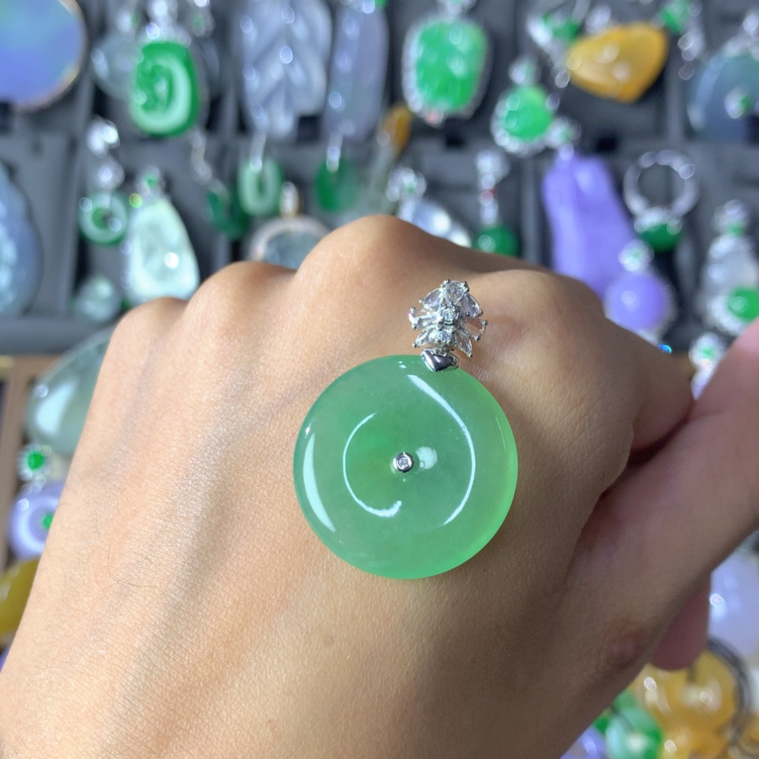 翡翠18K金镶嵌吊坠(不含链)