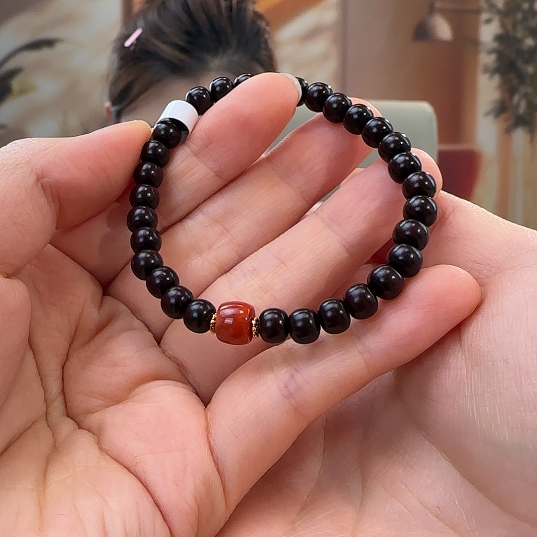 @****南红玛瑙未镶嵌手串