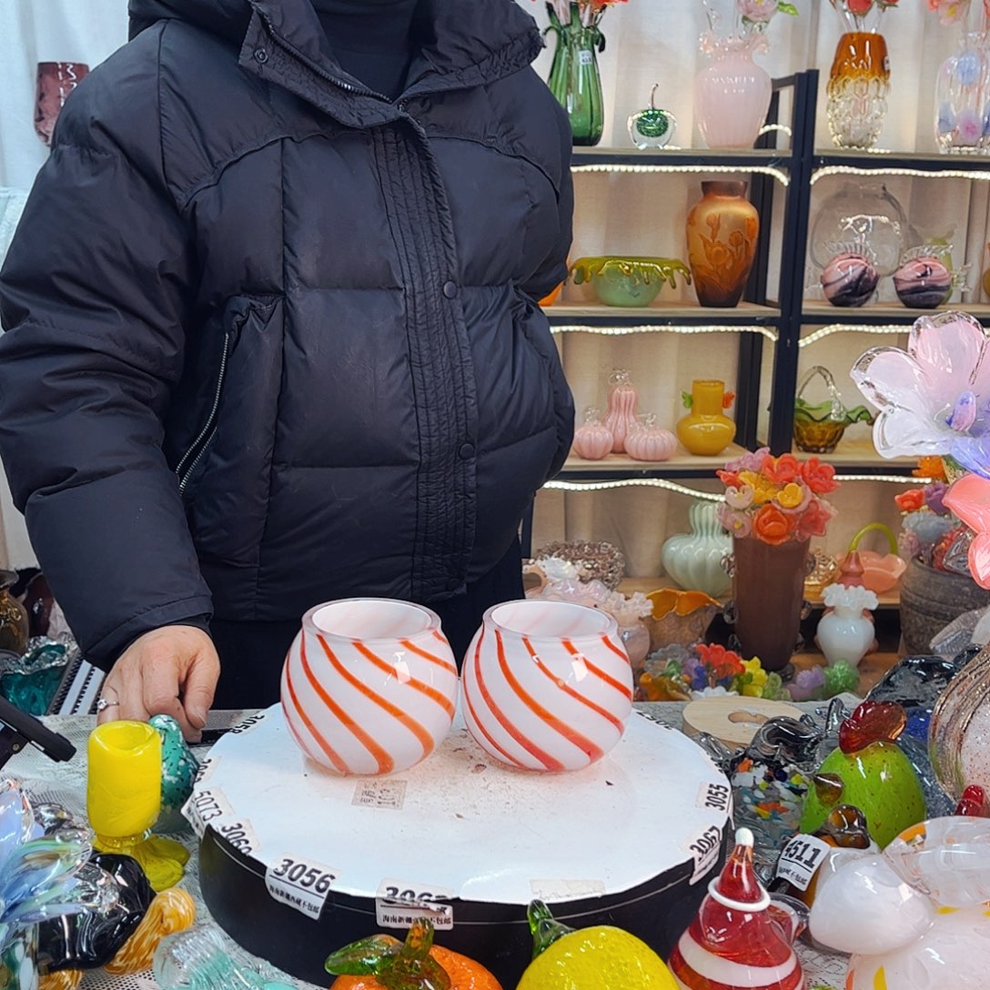 家悦琉璃花瓶摆件一对