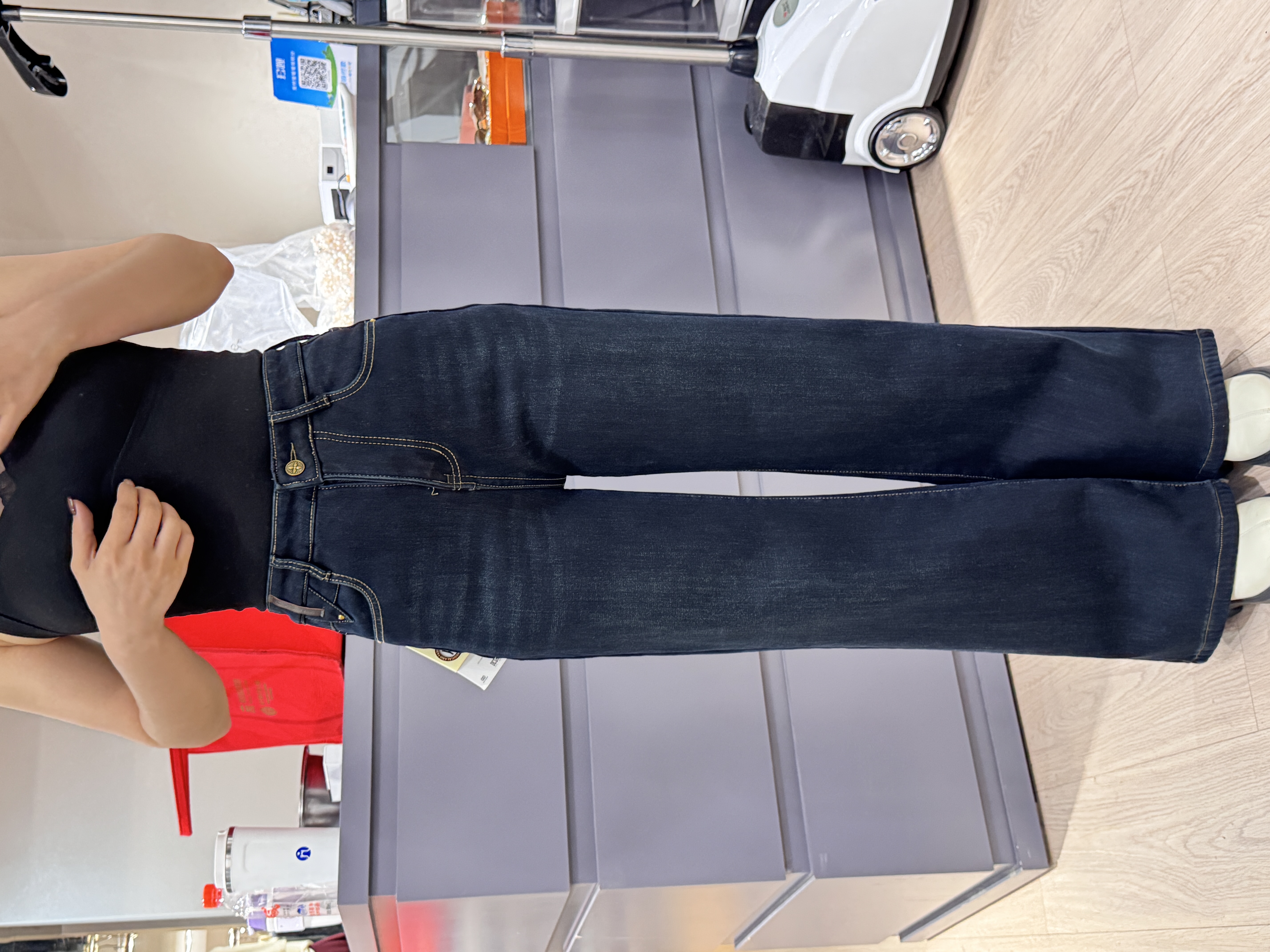 水洗修身微喇秋冬抓绒百搭厚款牛仔裤高腰