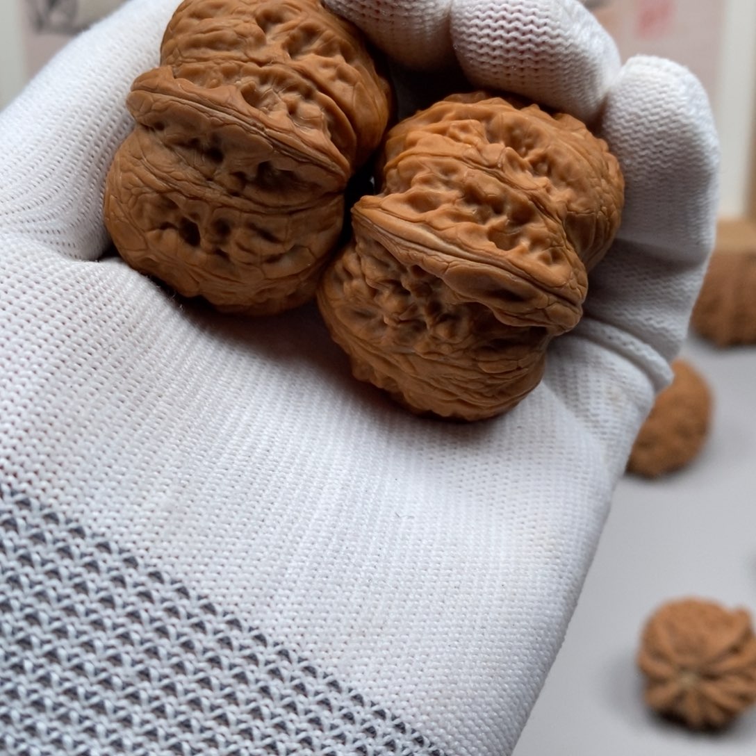 文玩核桃把件木****木元宝