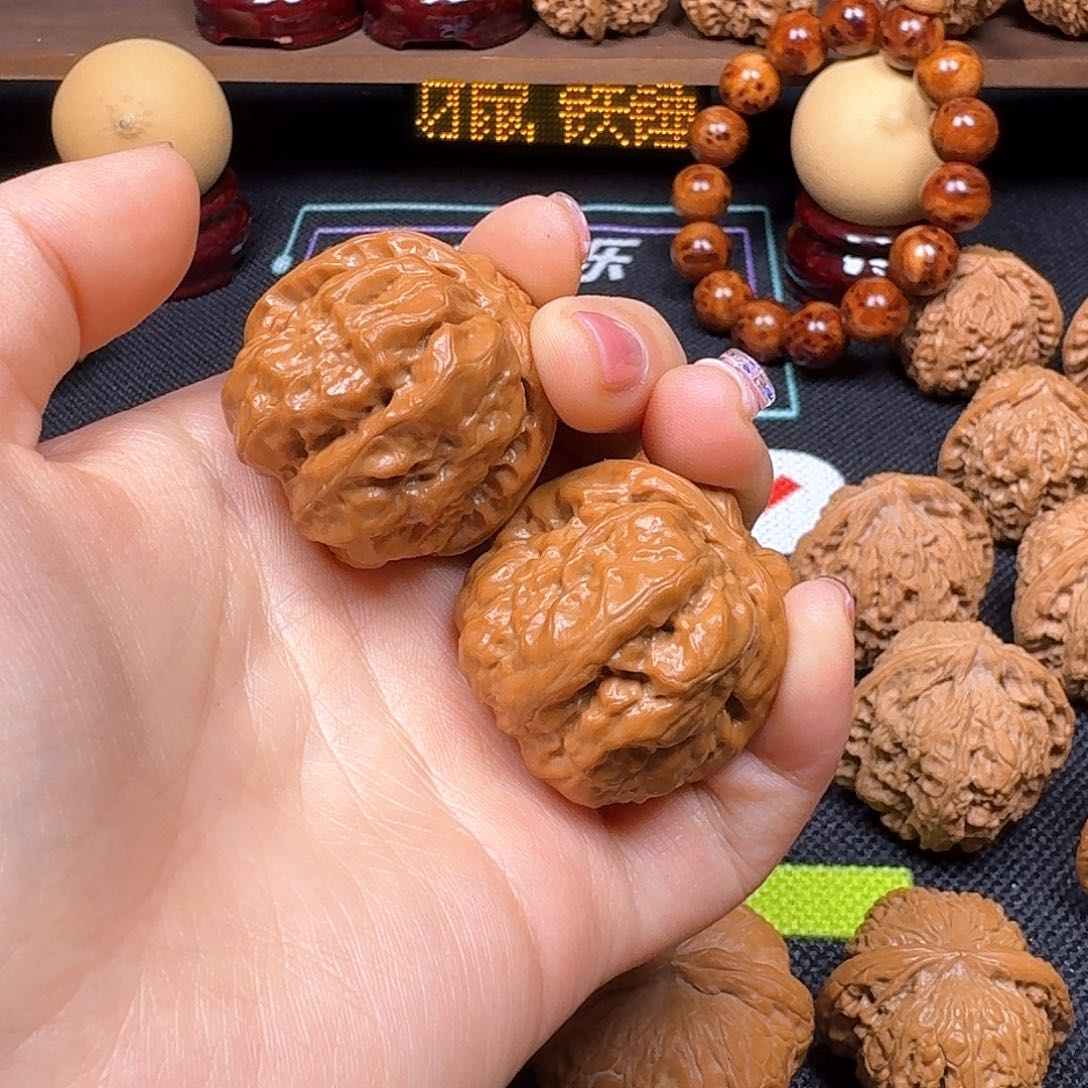 文玩核桃吊坠36蛙蛙