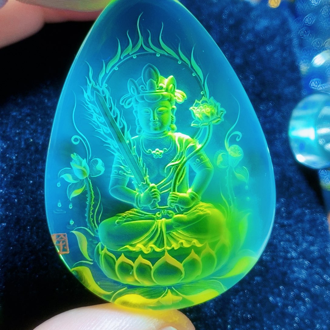 【闪购商品】金珀颈饰未镶嵌琥珀阴雕