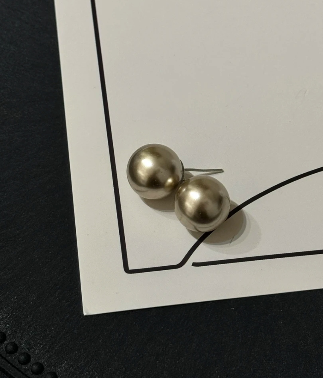 钛钢耳饰 钛钢耳饰 LARVINA百搭款 香槟色耳环