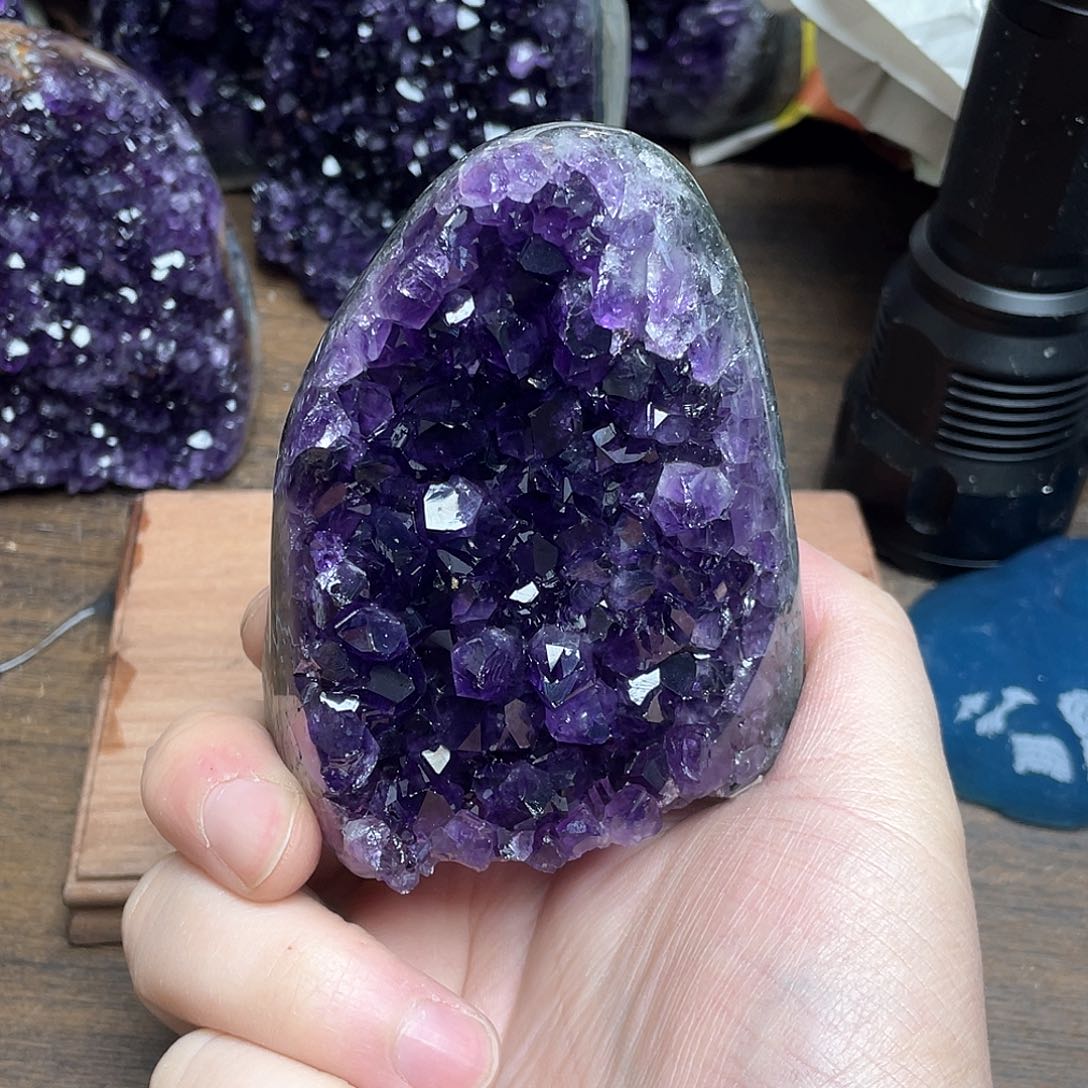 紫晶大型摆件（非配饰）未镶嵌