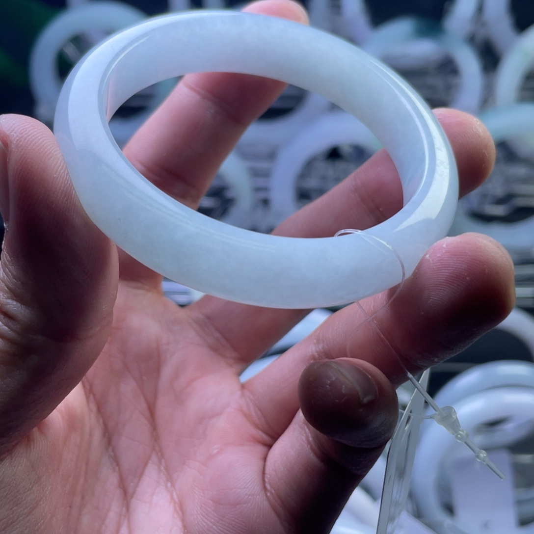 翡翠未镶嵌手镯翡翠手镯