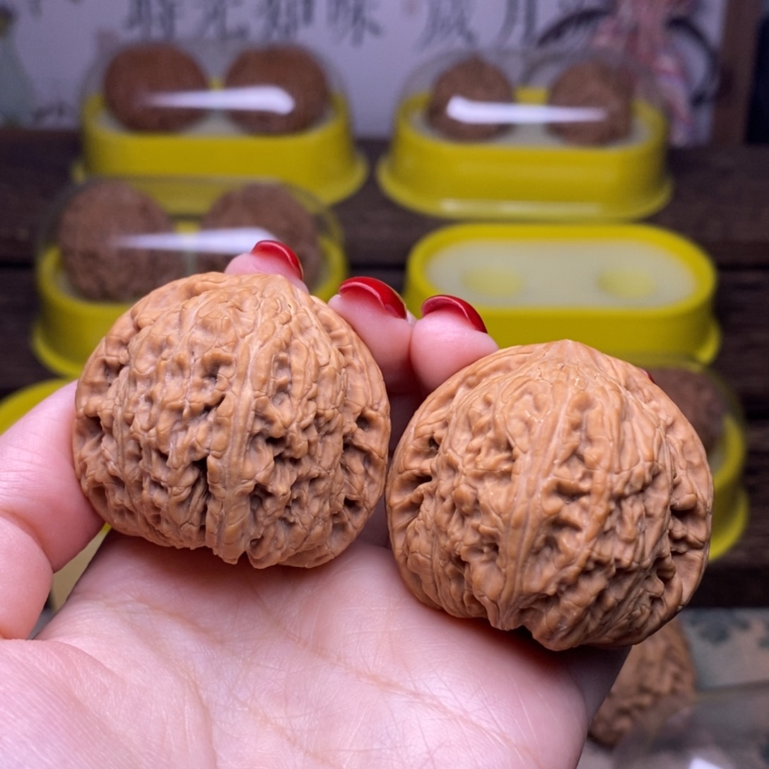 文玩核桃把件全品42尺泥鳅背
