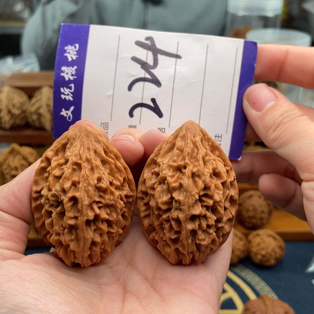 文玩核桃吊坠38招财鼠