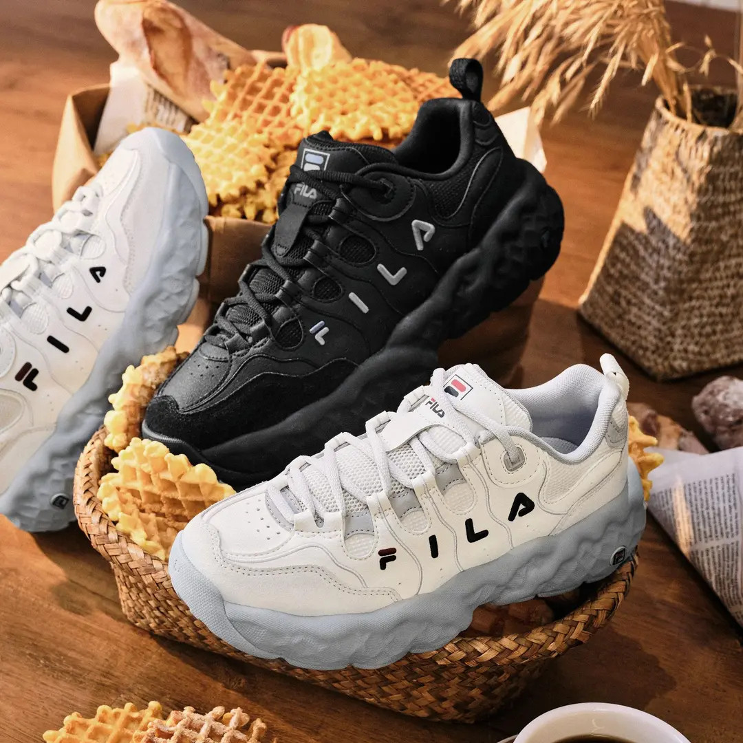 Fila/斐乐【厚底舒适松饼鞋】早秋上新情侣增高运动鞋F12W541106F/M