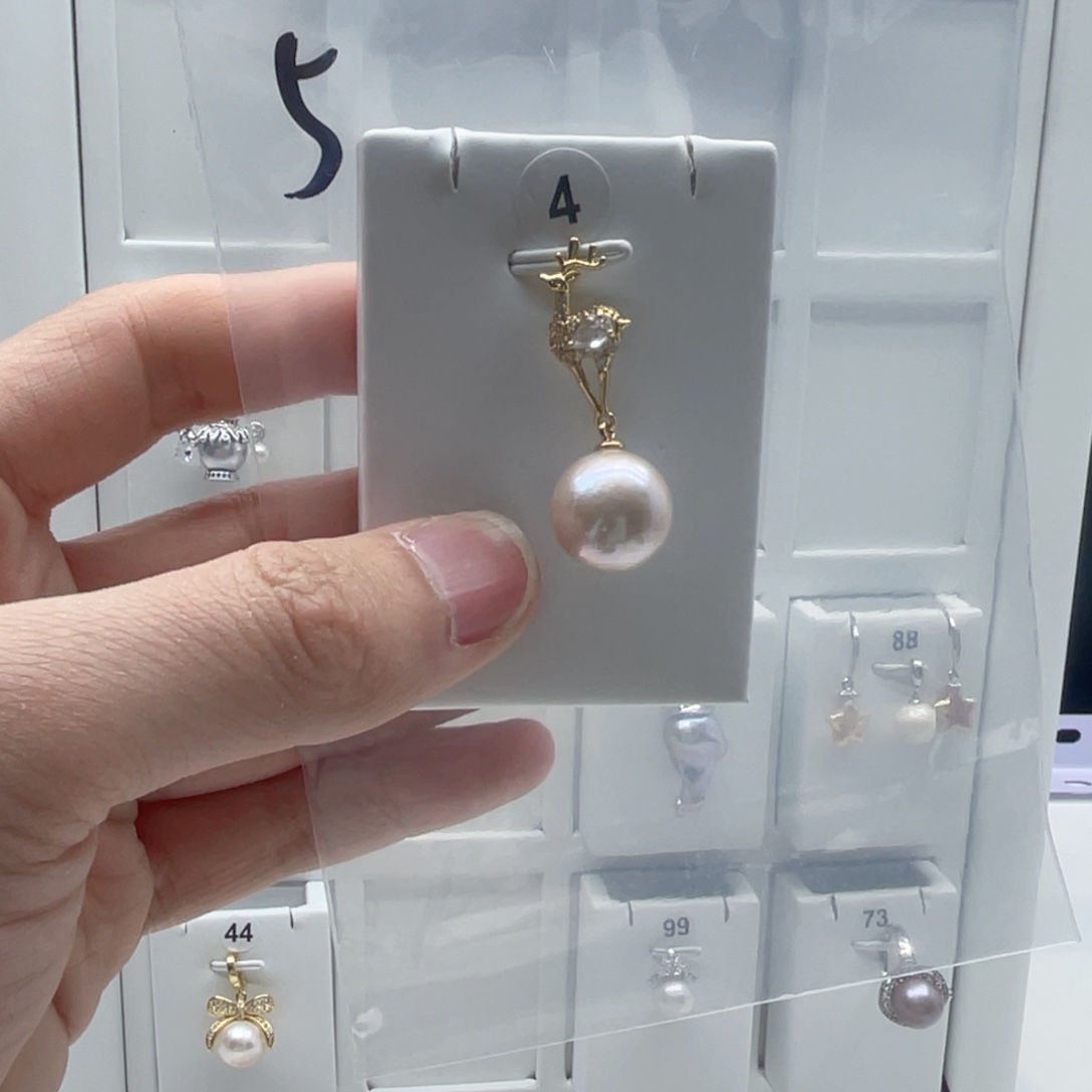 淡水珍珠颈饰合金