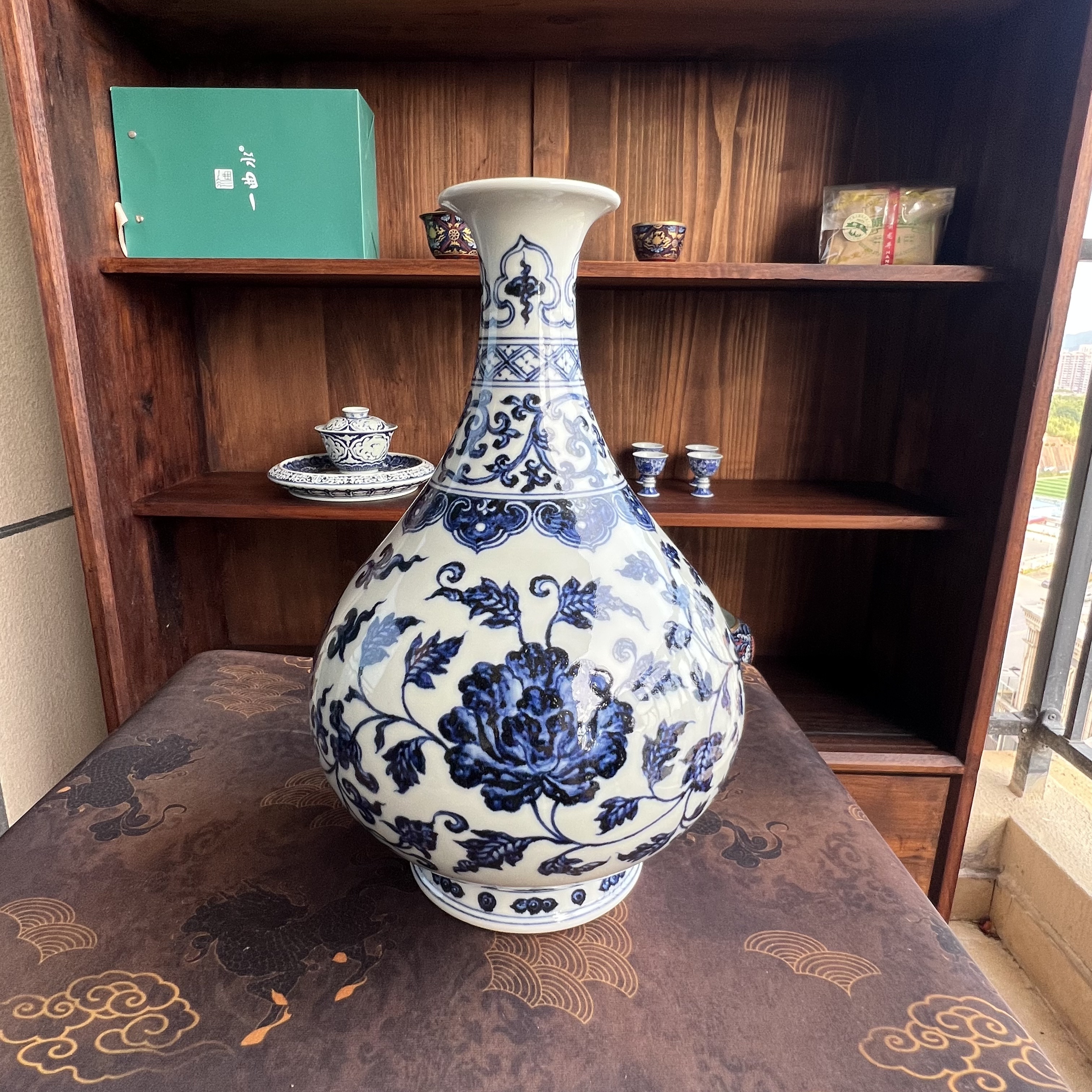 舜瓷天工一品四季花卉玉壶春
