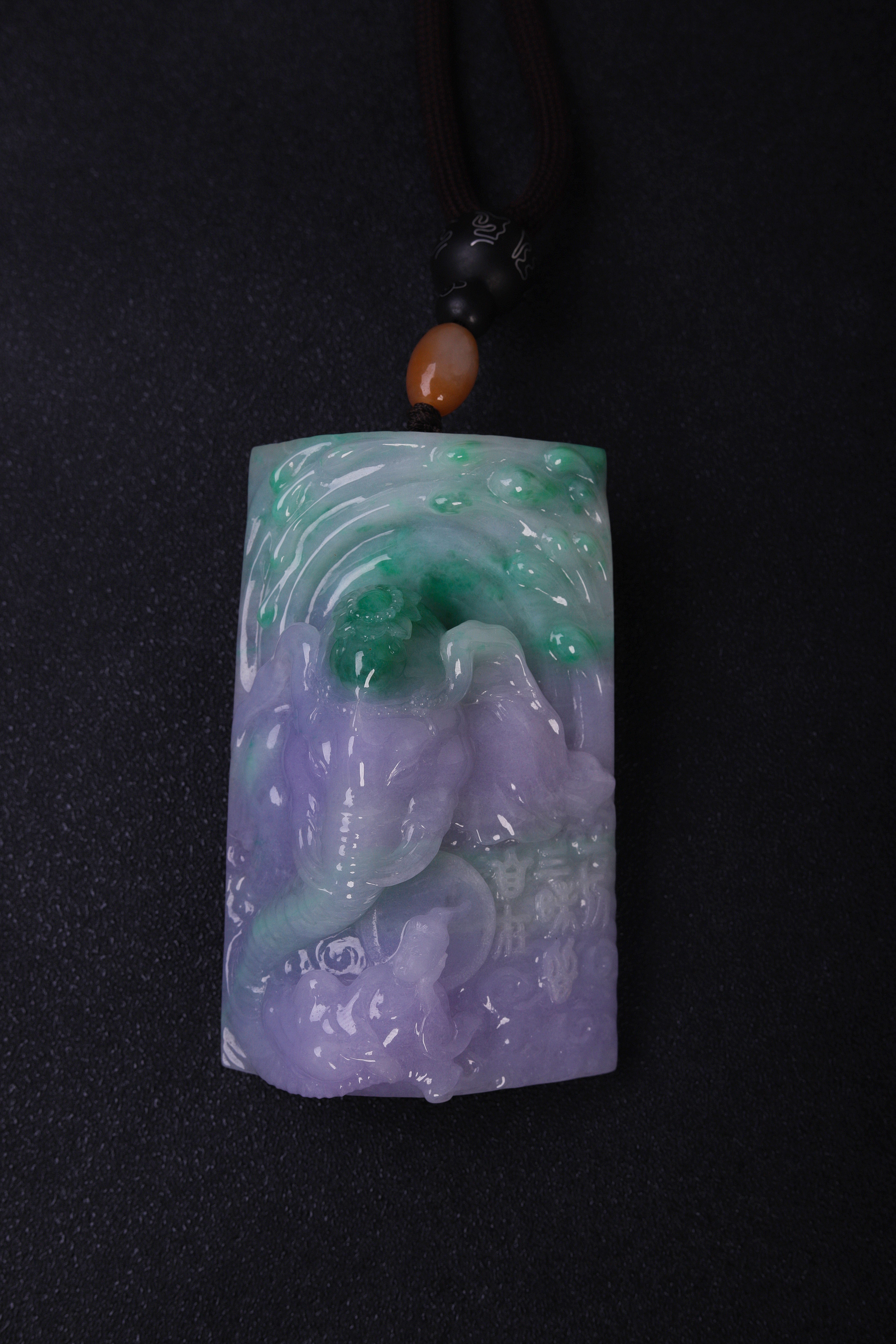 翡翠普贤菩萨：一切皆自在天赐祥瑞气质挂坠精美精致坠链时尚双色