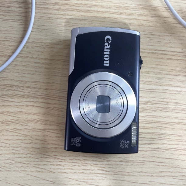 95新 Canon/佳能 a2500 1600w像素五倍变焦出片冷白no退换