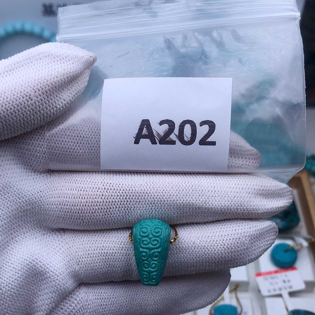 绿松石未镶嵌高瓷高色