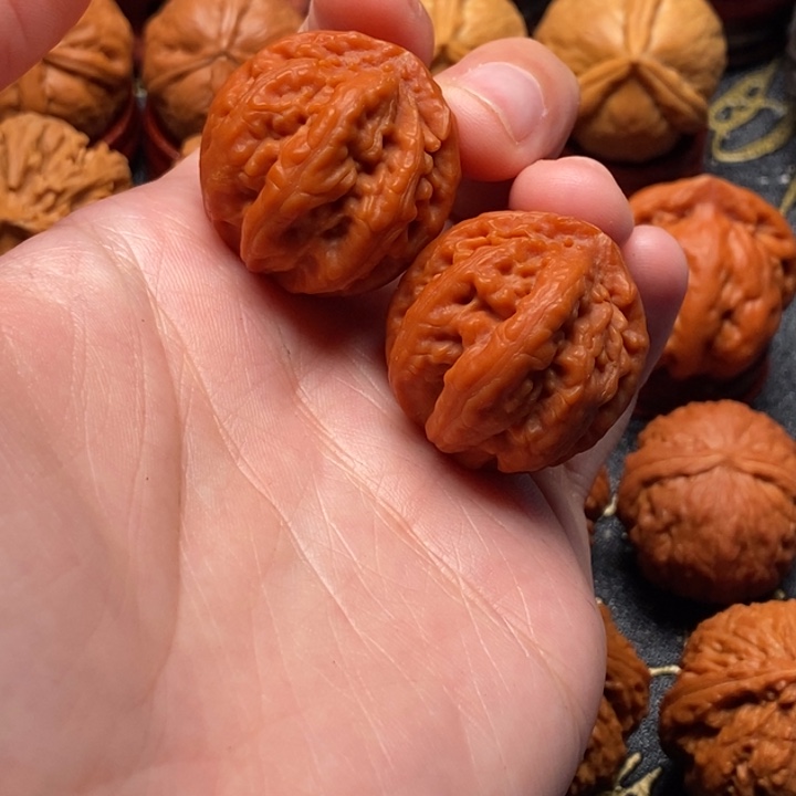 豆***卜文玩核桃吊坠京八棱