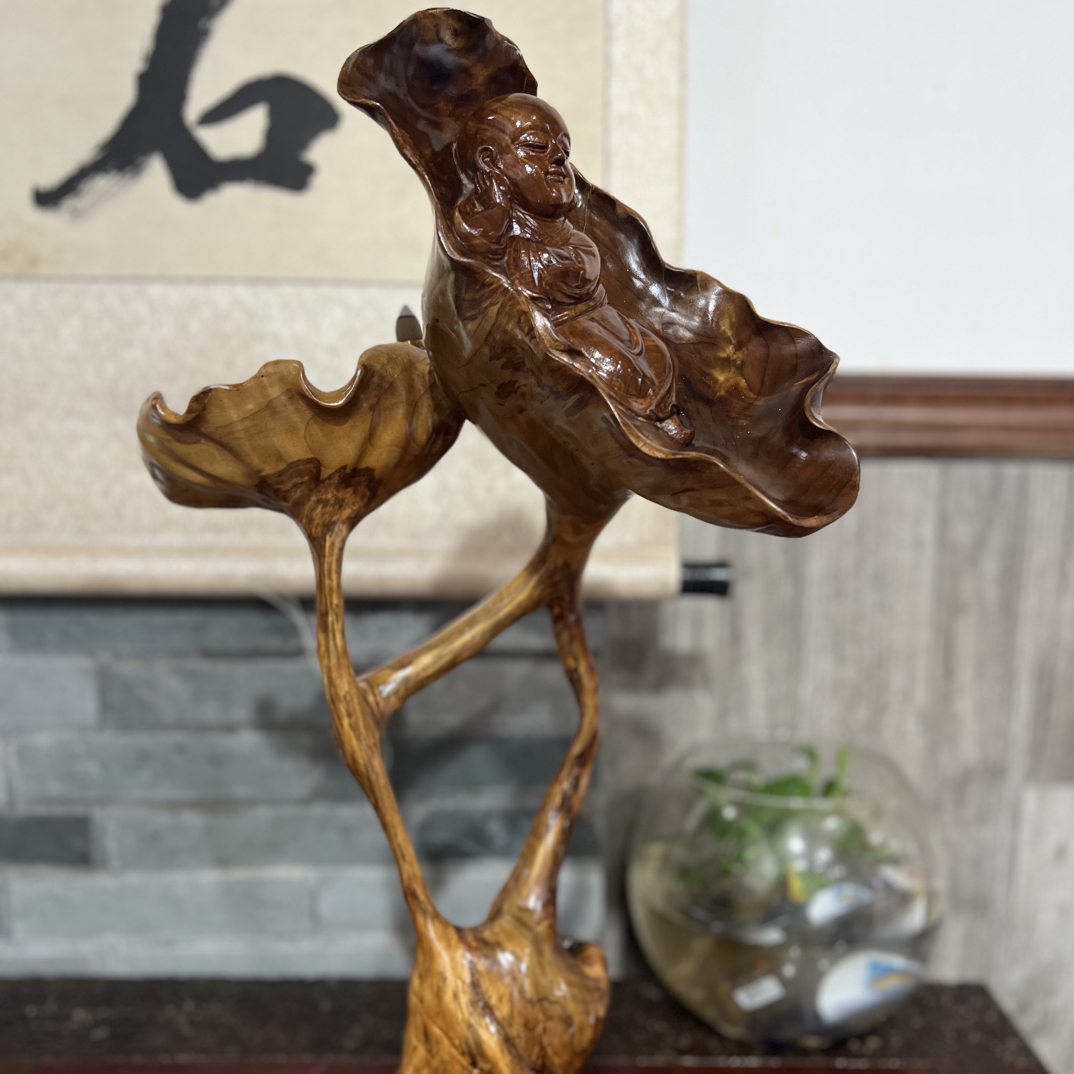 小叶桢楠荷叶小沙弥雕刻