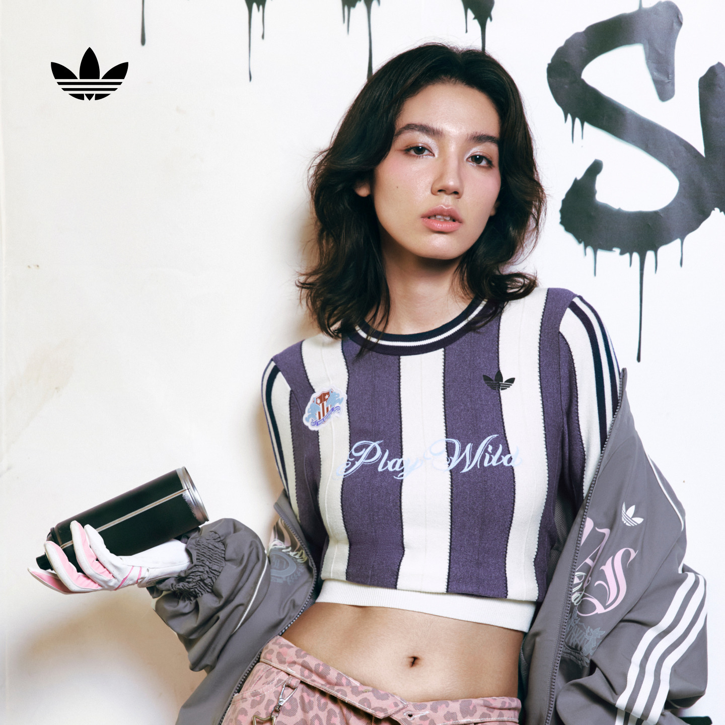 疯狂动物城联名球衣风条纹修身运动针织衫女阿迪达斯三叶草KX4906