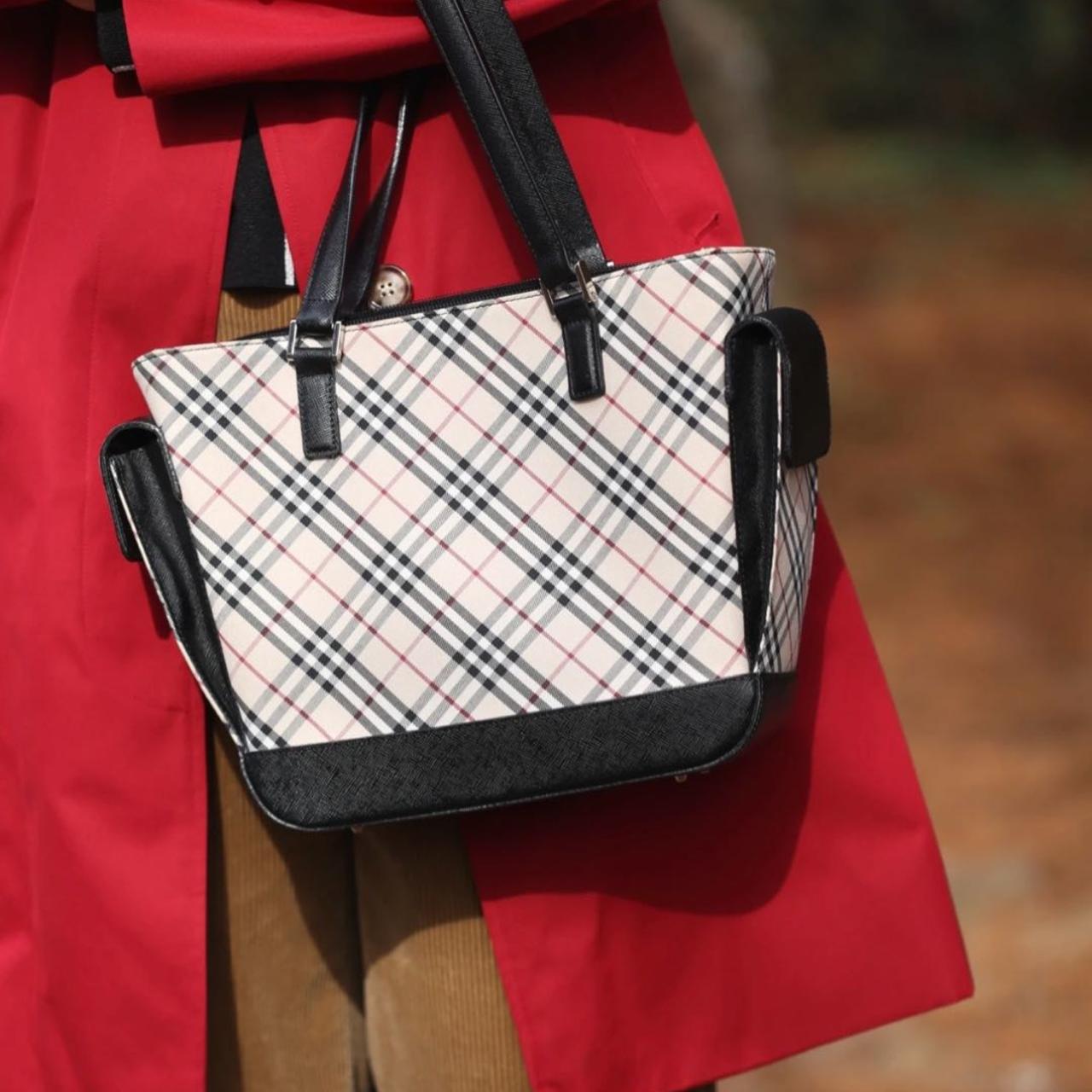 95新 BURBERRY/博柏利 大吉中古/Burberry格纹骆驼单肩包