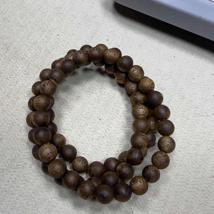 沉香沉香碎屑奇楠沉香圆珠单圈0.7-3g张勺子多样性发一条