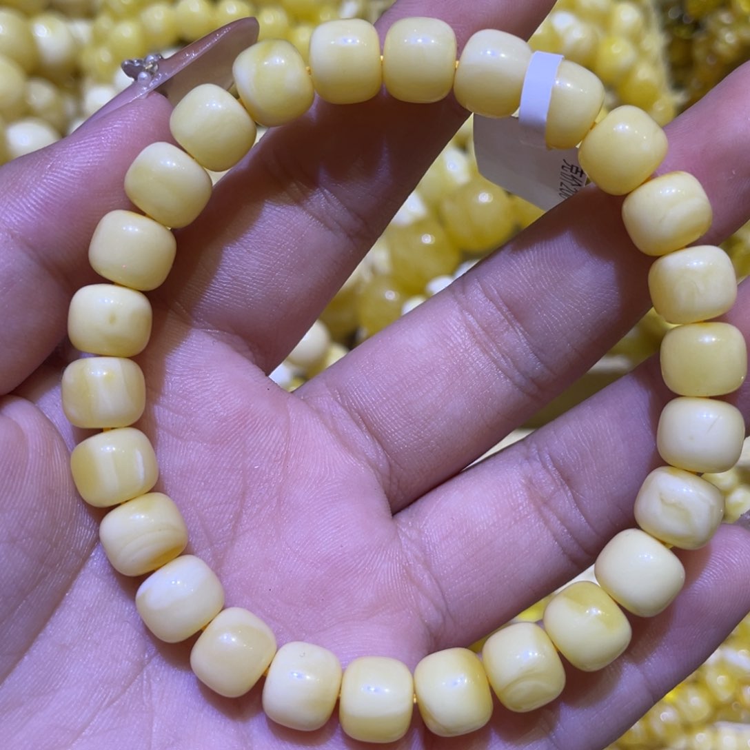 手绳琥珀未镶嵌8.8m