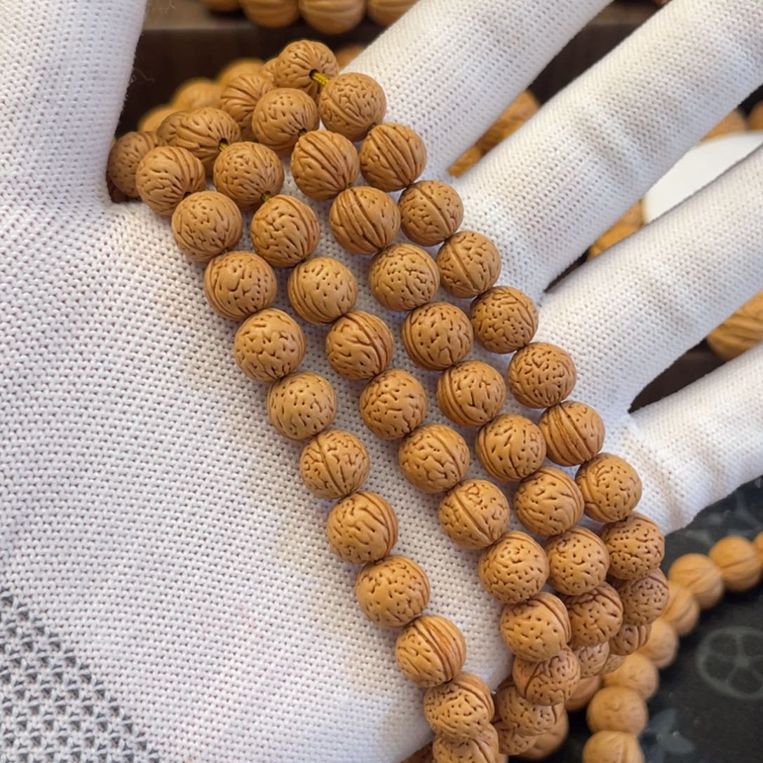 桃核手串不****着野生黄桃王