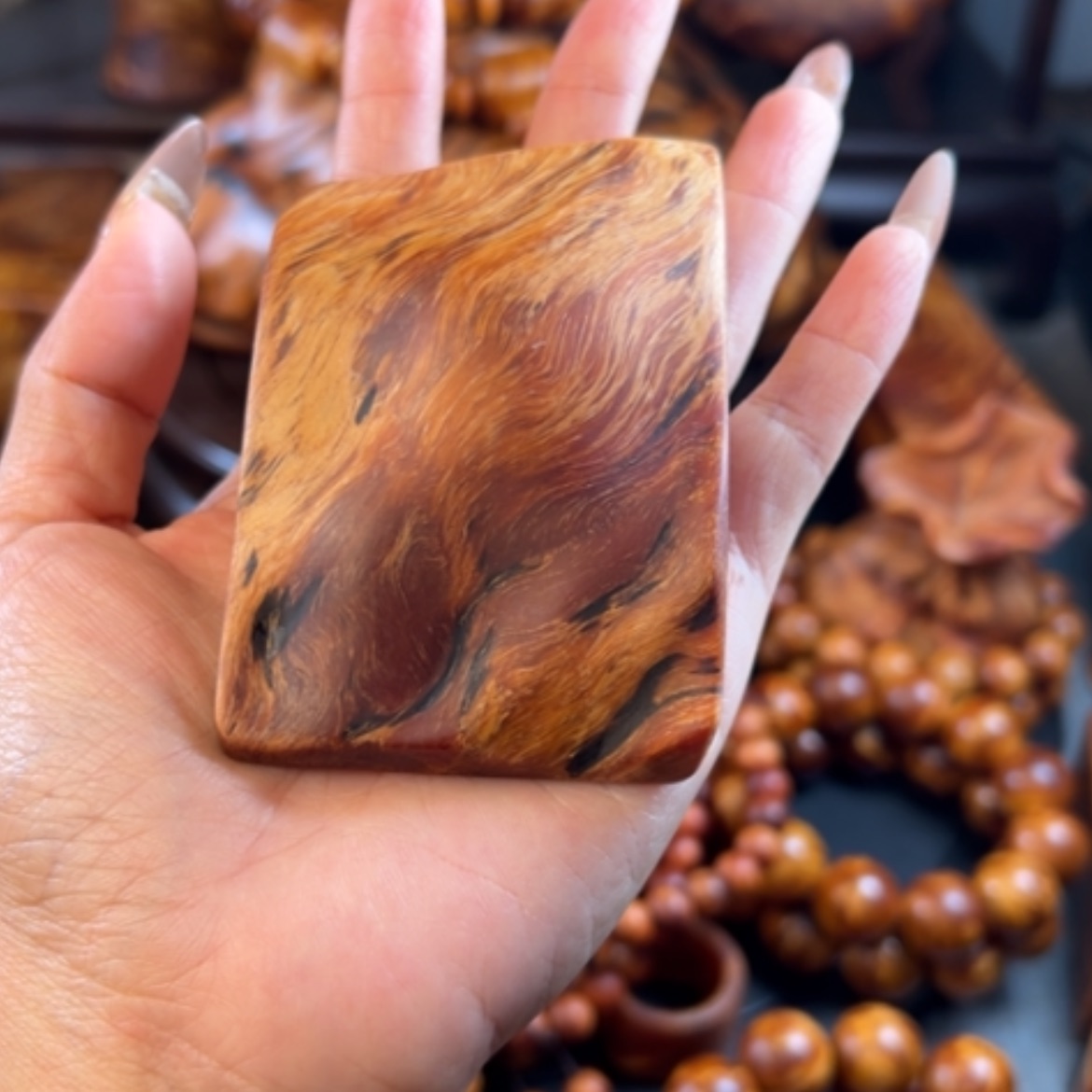 【闪购商品】松木（琥珀木）把件