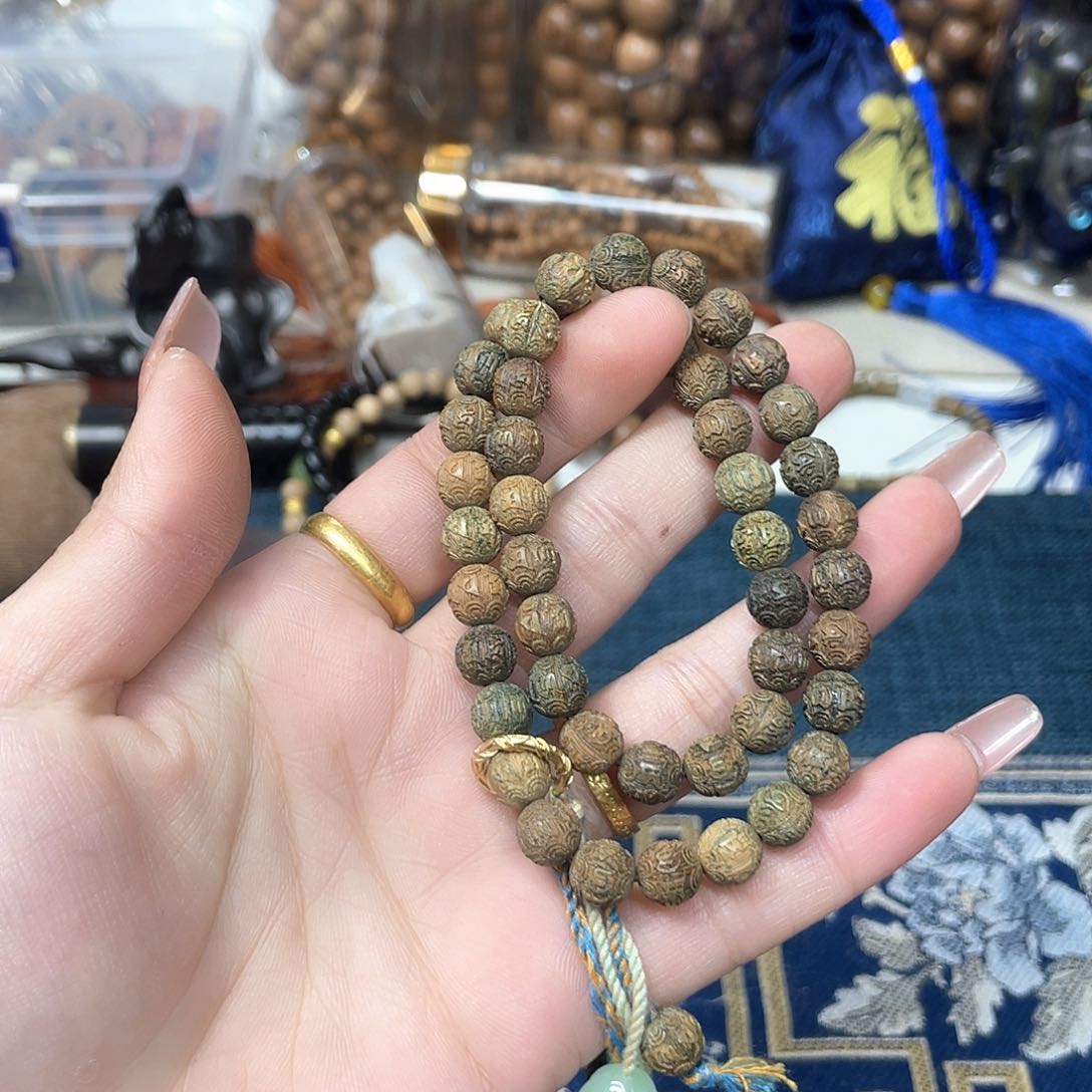 维腊木（绿檀）无事牌