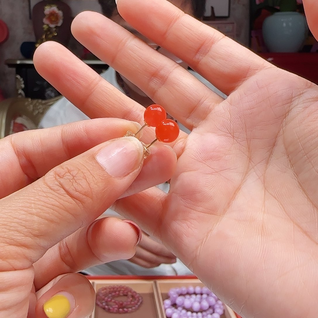 南红玛瑙耳饰未镶嵌耳饰