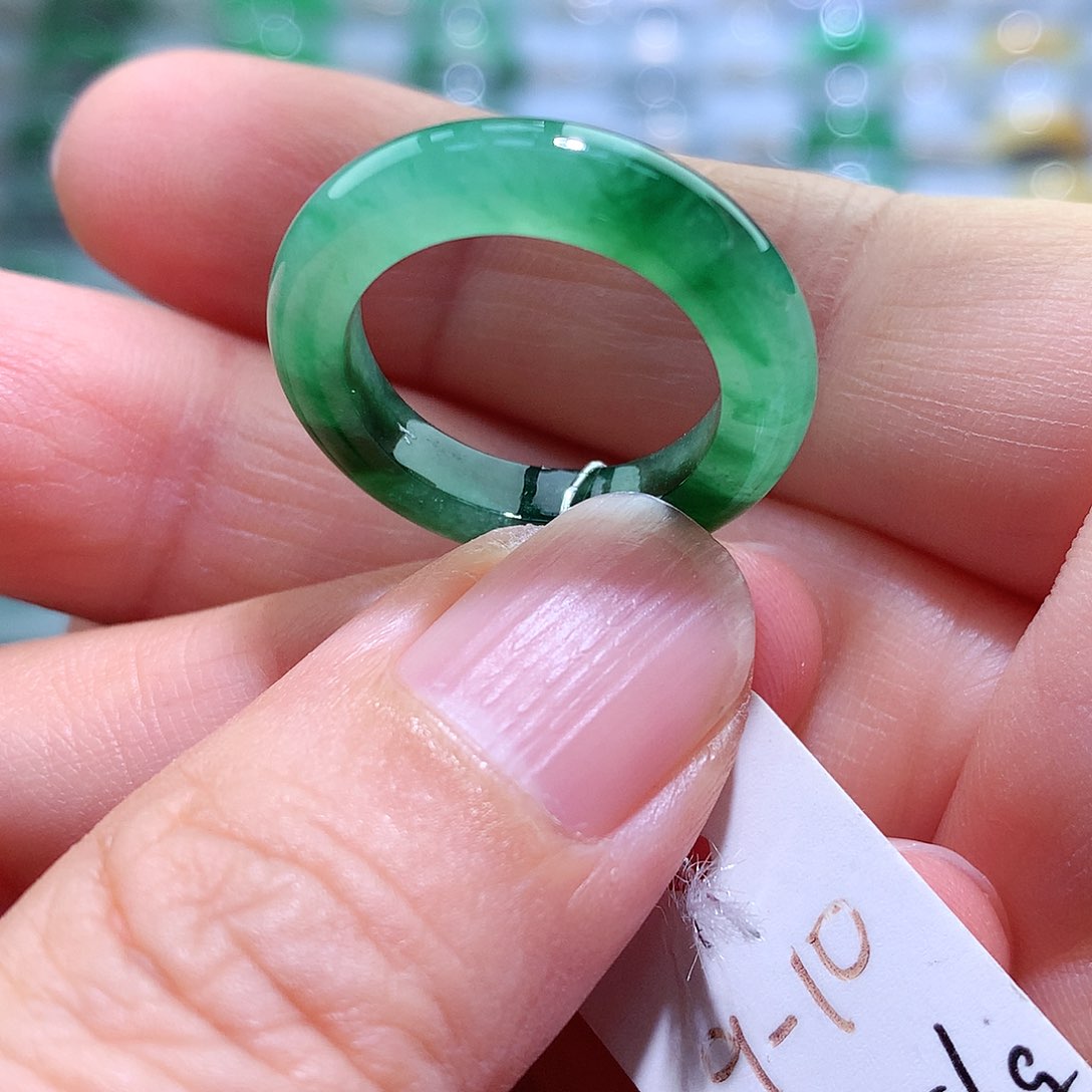 翡翠戒指未镶嵌9-10号