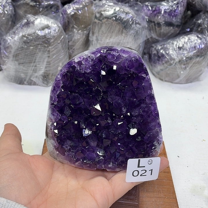 水晶摆件未镶嵌天然紫水晶