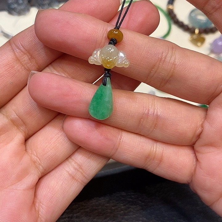 翡翠未镶嵌颈饰翡翠手机挂