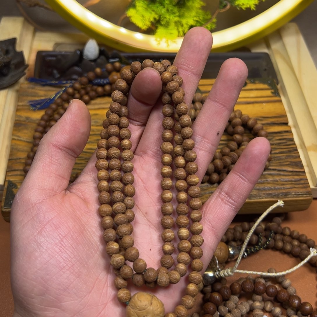 大叶紫檀（黑酸枝木类）