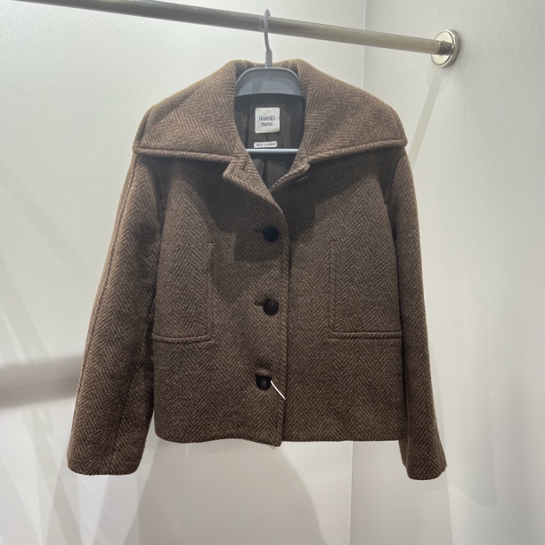 99新 Hermes/爱马仕 ww109/女士羊毛外套 羊毛 38码