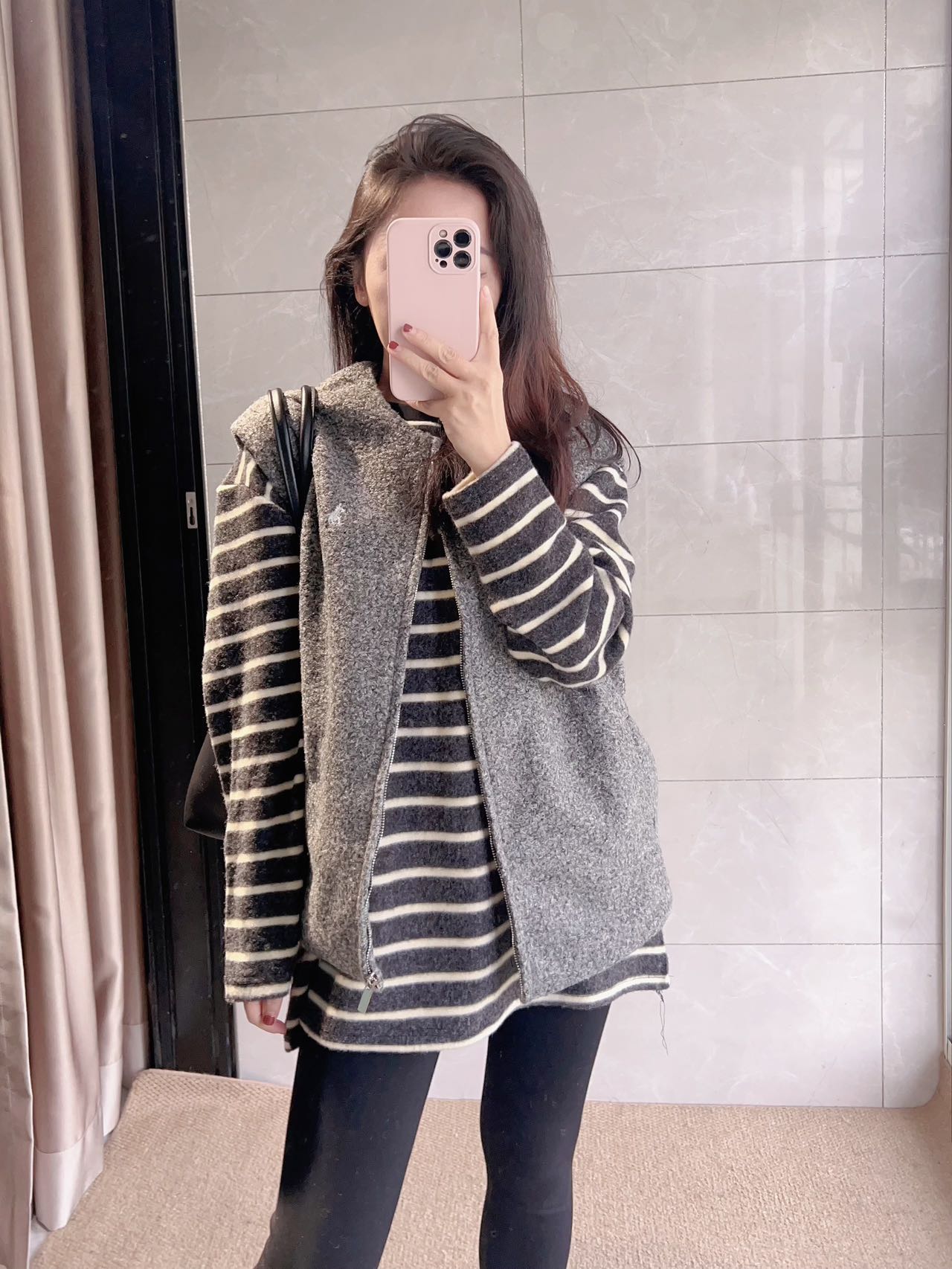 简约浪漫 刺绣保暖夹棉柔软显瘦小马灰色马甲外套