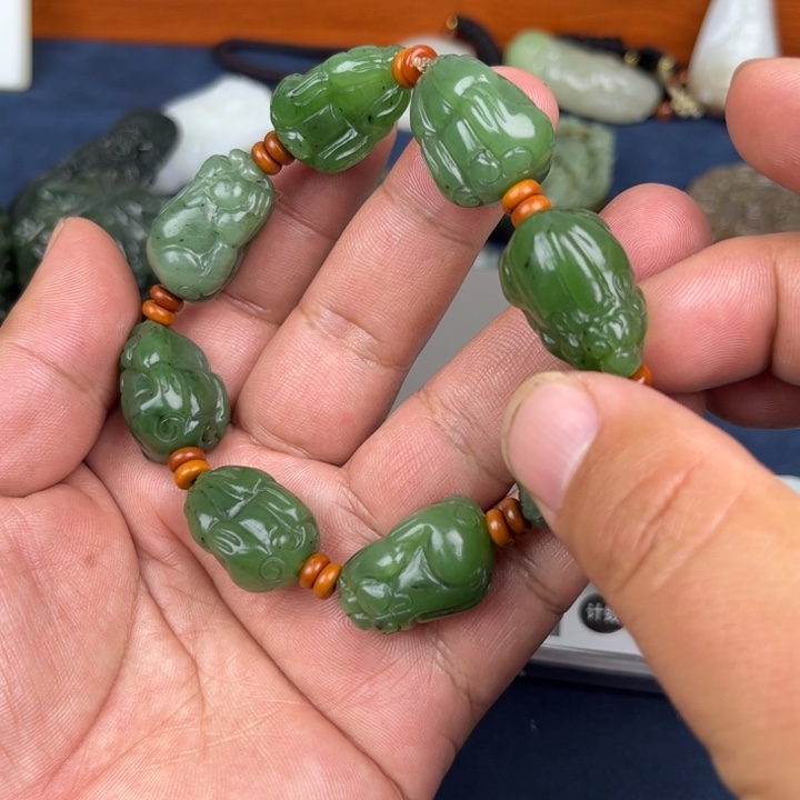 和田玉手链未镶嵌