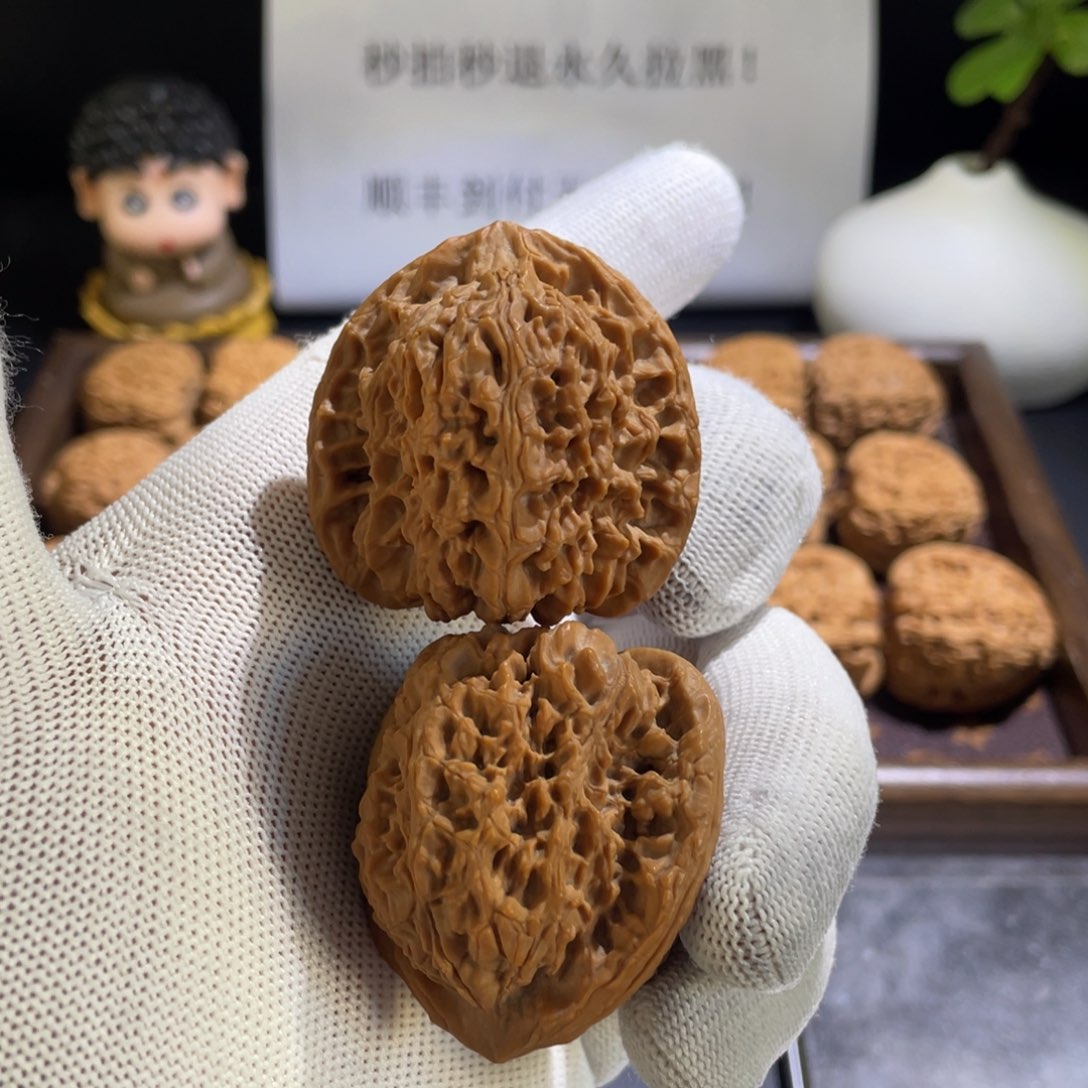 支***灿吊坠文玩核桃核桃