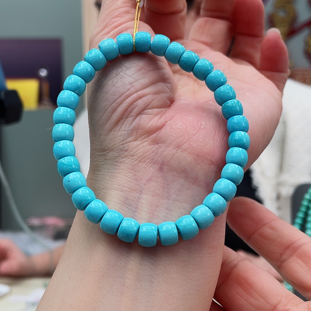 绿松石颈饰未镶嵌