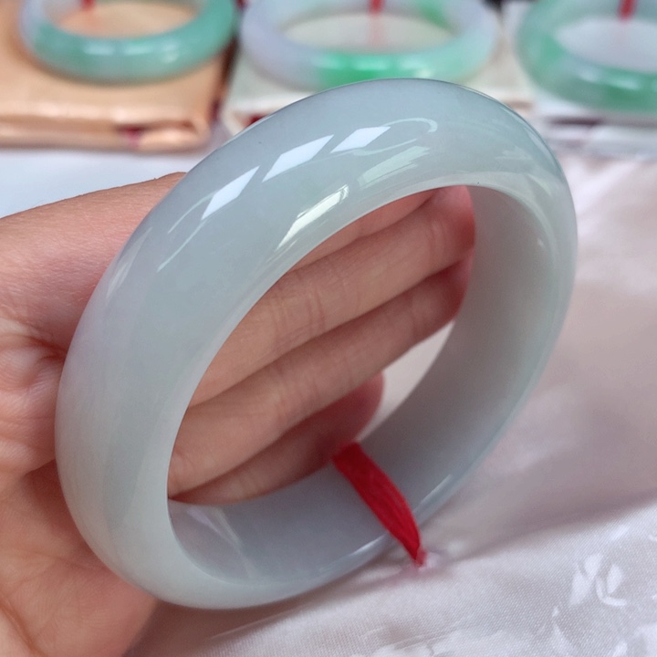 翡翠手镯未镶嵌宽版白月光