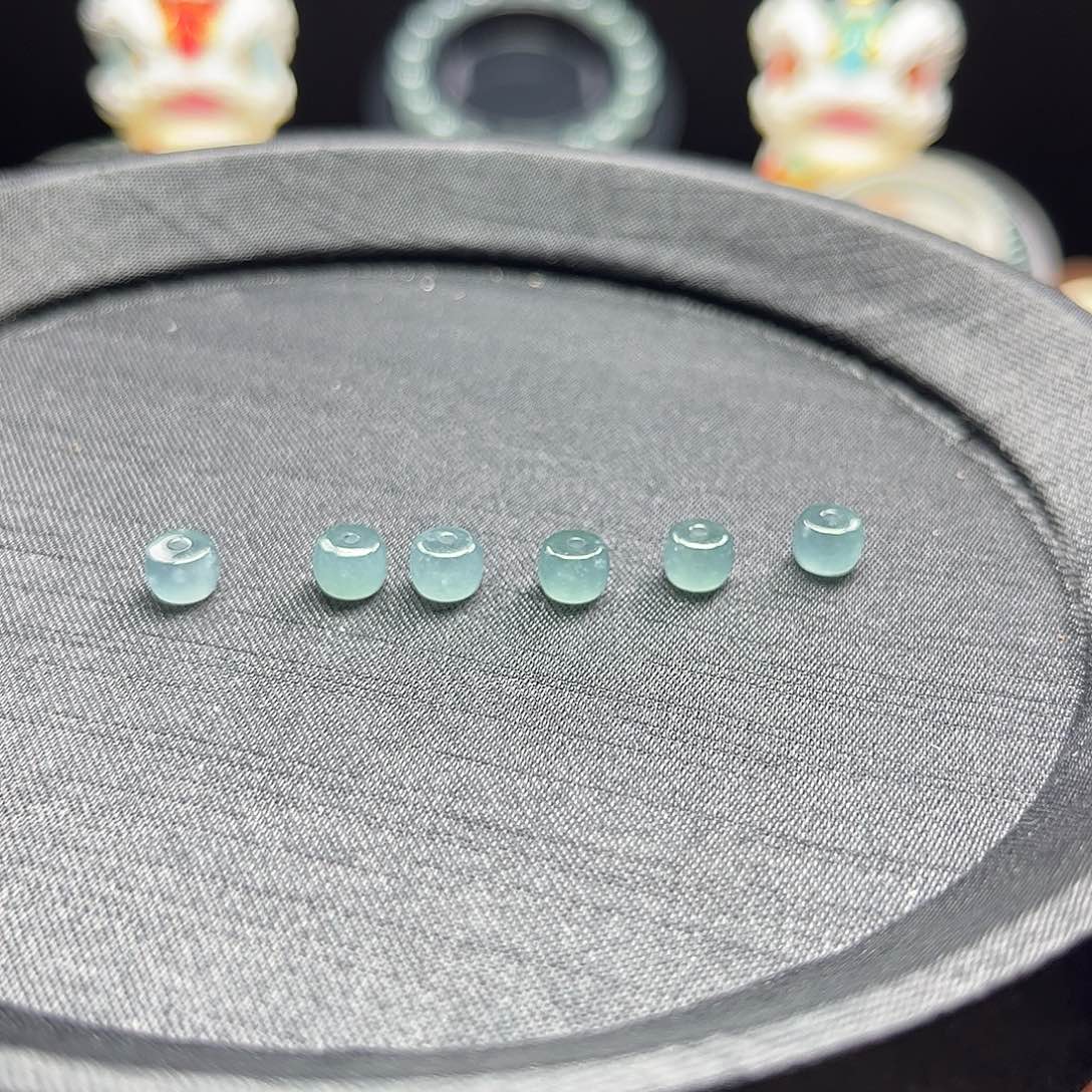 翡翠散珠卡5+mm直切珠